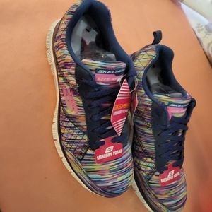 Skechers womens size 7 multi color